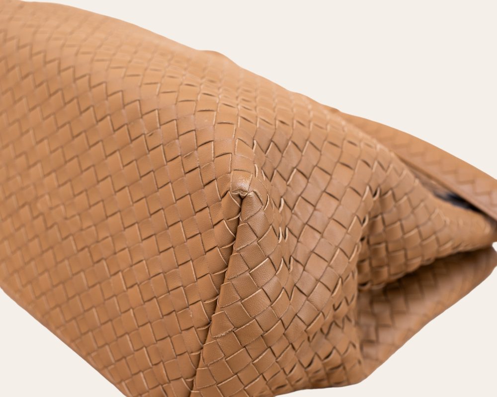 BOTTEGA VENETA INTRECCIATO MEDIUM SHOULDER BAG - Image 9
