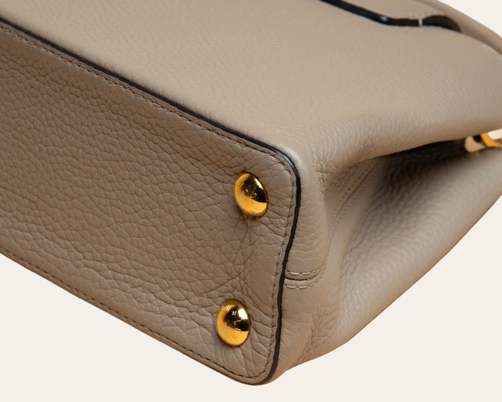 LV CAPUCINES BB - Image 11