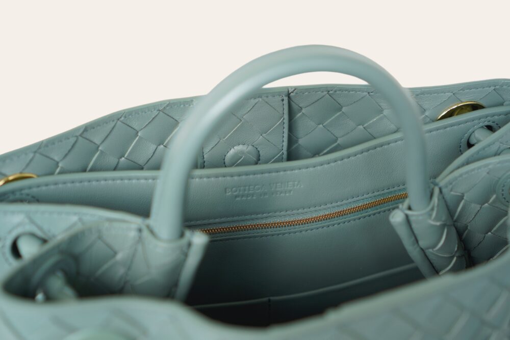 BOTTEGA VENETA ANDIAMO MEDIUM - Image 15