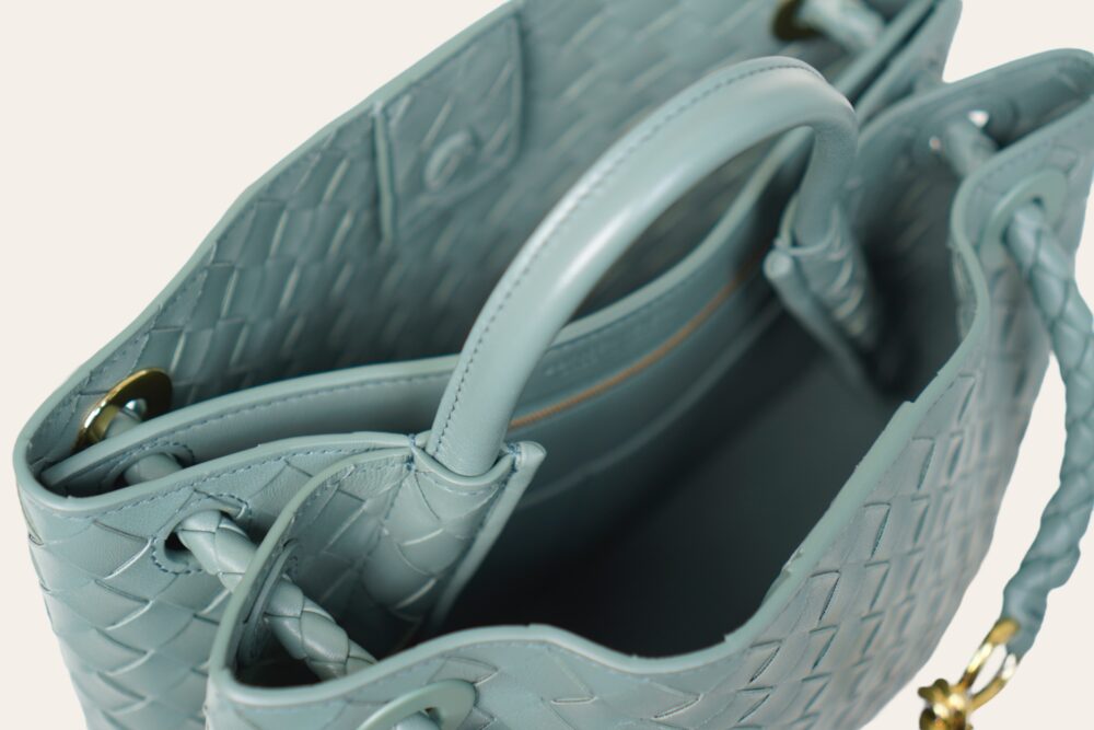 BOTTEGA VENETA ANDIAMO MEDIUM - Image 16