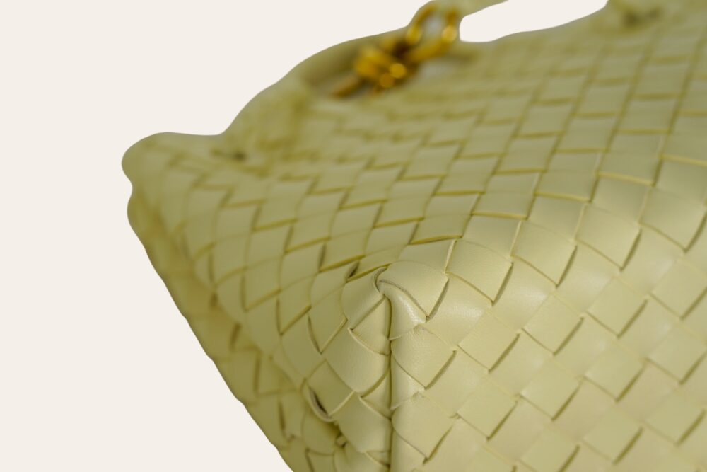 BOTTEGA VENETA ANDIAMO SMALL - Image 8