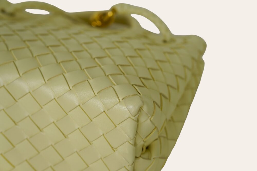BOTTEGA VENETA ANDIAMO SMALL - Image 9