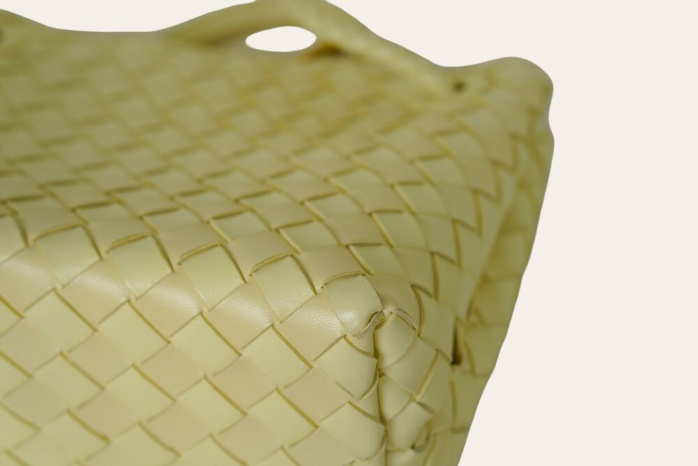 BOTTEGA VENETA ANDIAMO SMALL - Image 11