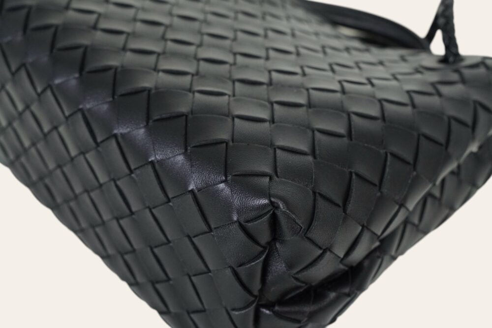 BOTTEGA VENETA ANDIAMO SMALL - Image 11