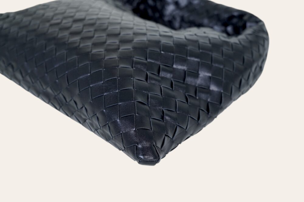 BOTTEGA VENETA HOP BAG - Image 9