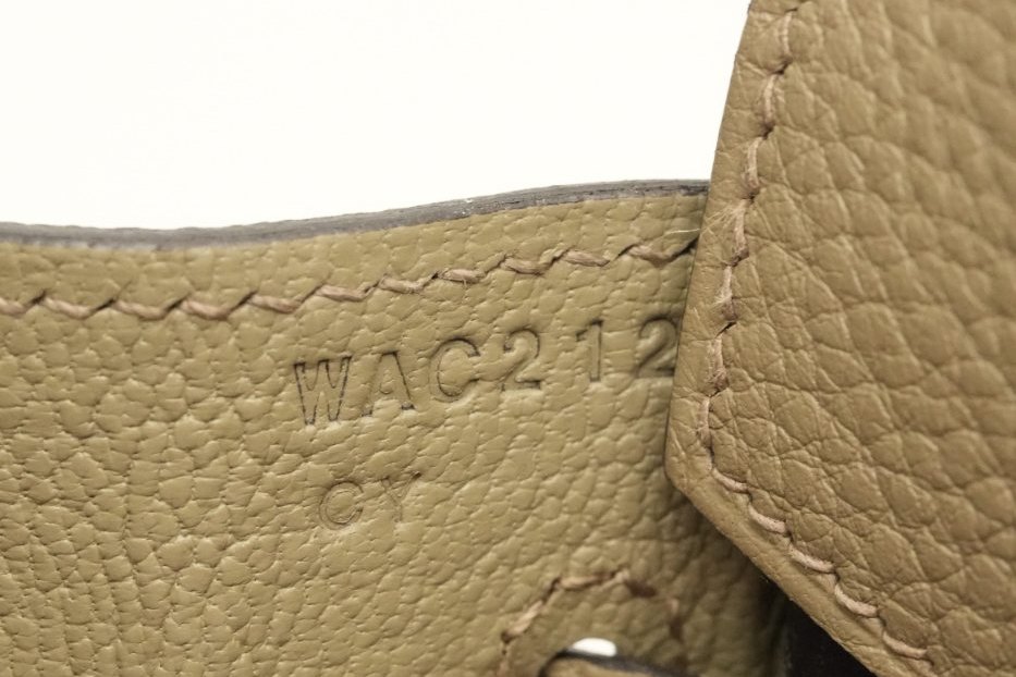 Hermès Date Stamps &Amp; Blind Stamps: The Complete Collector’s Guide 1 Hermès Year Letter Beside The Craftsman Code On A Birkin’s Interior Wall